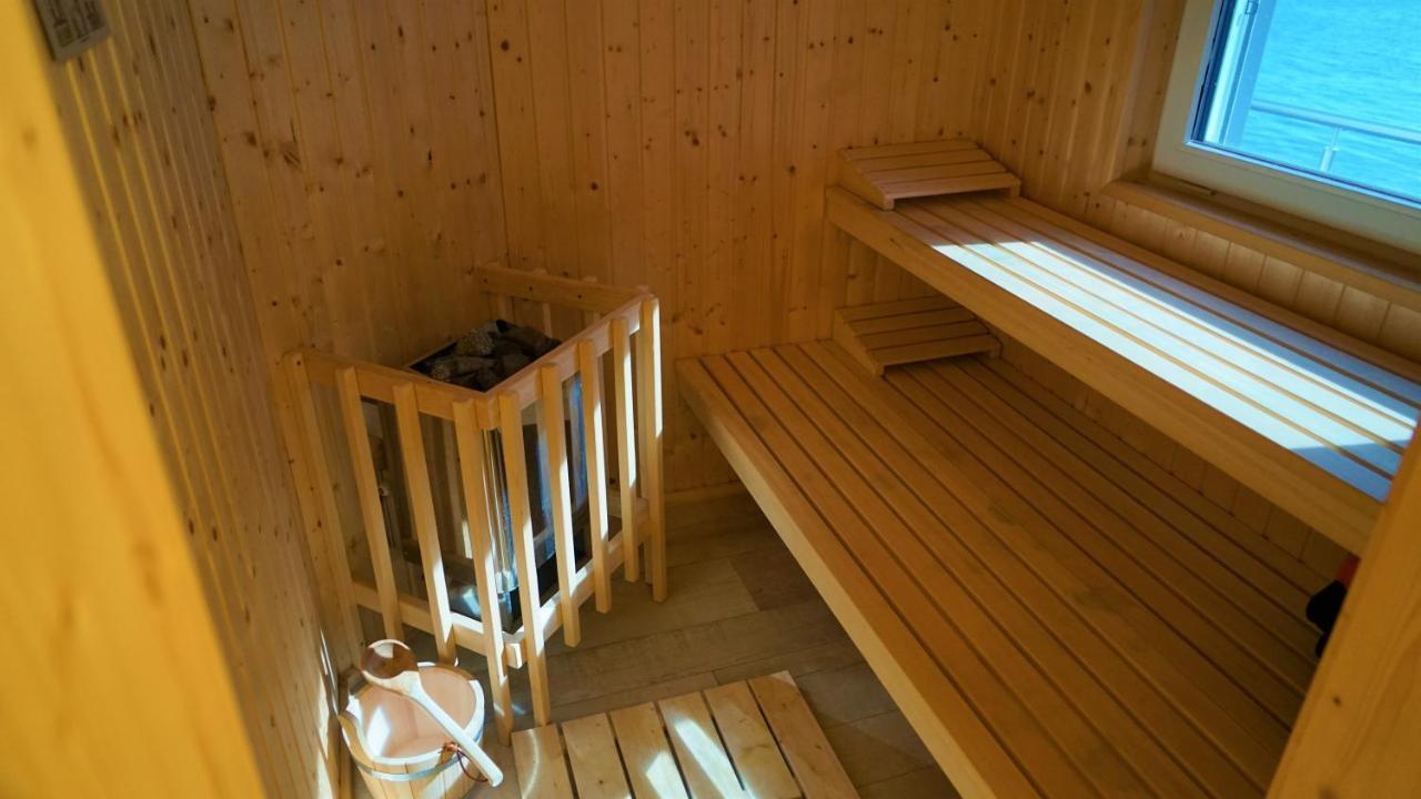 Schwimmendes Haus Robby II Villa Bitterfeld-Wolfen Ngoại thất bức ảnh